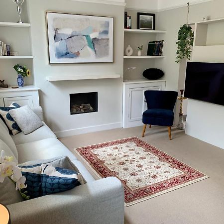 Lovely Newly Refurbished Apartment In Battersea 런던 외부 사진