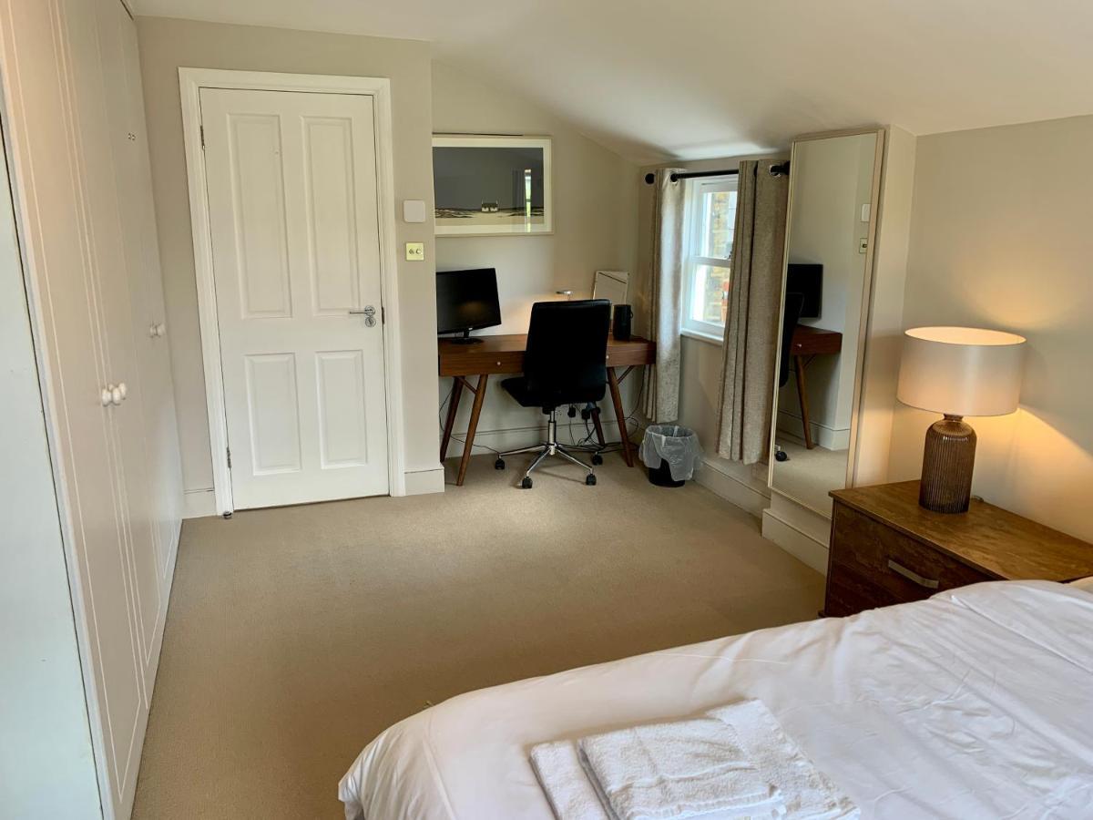 Lovely Newly Refurbished Apartment In Battersea 런던 외부 사진
