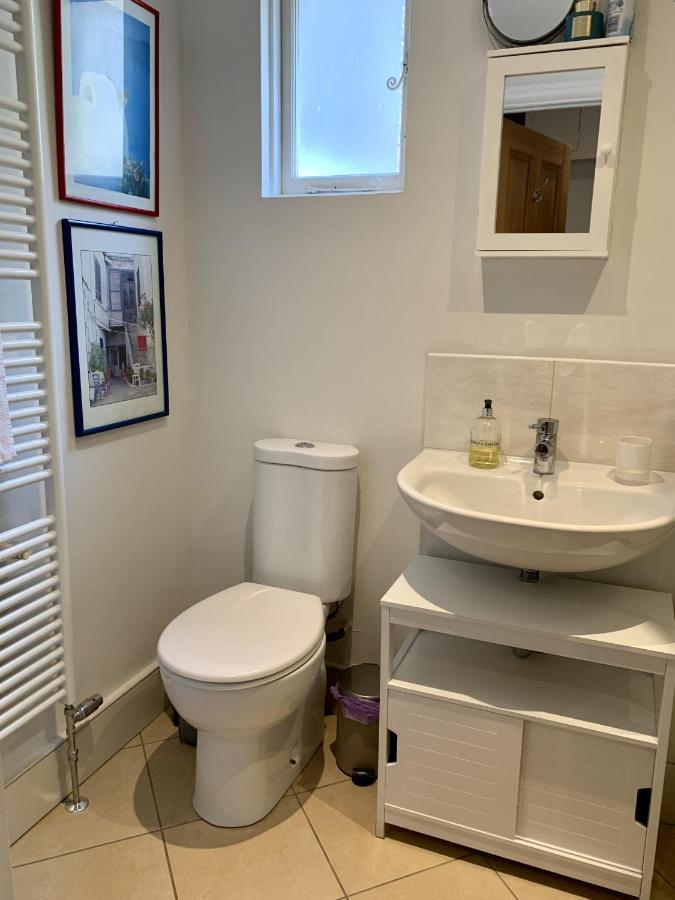 Lovely Newly Refurbished Apartment In Battersea 런던 외부 사진